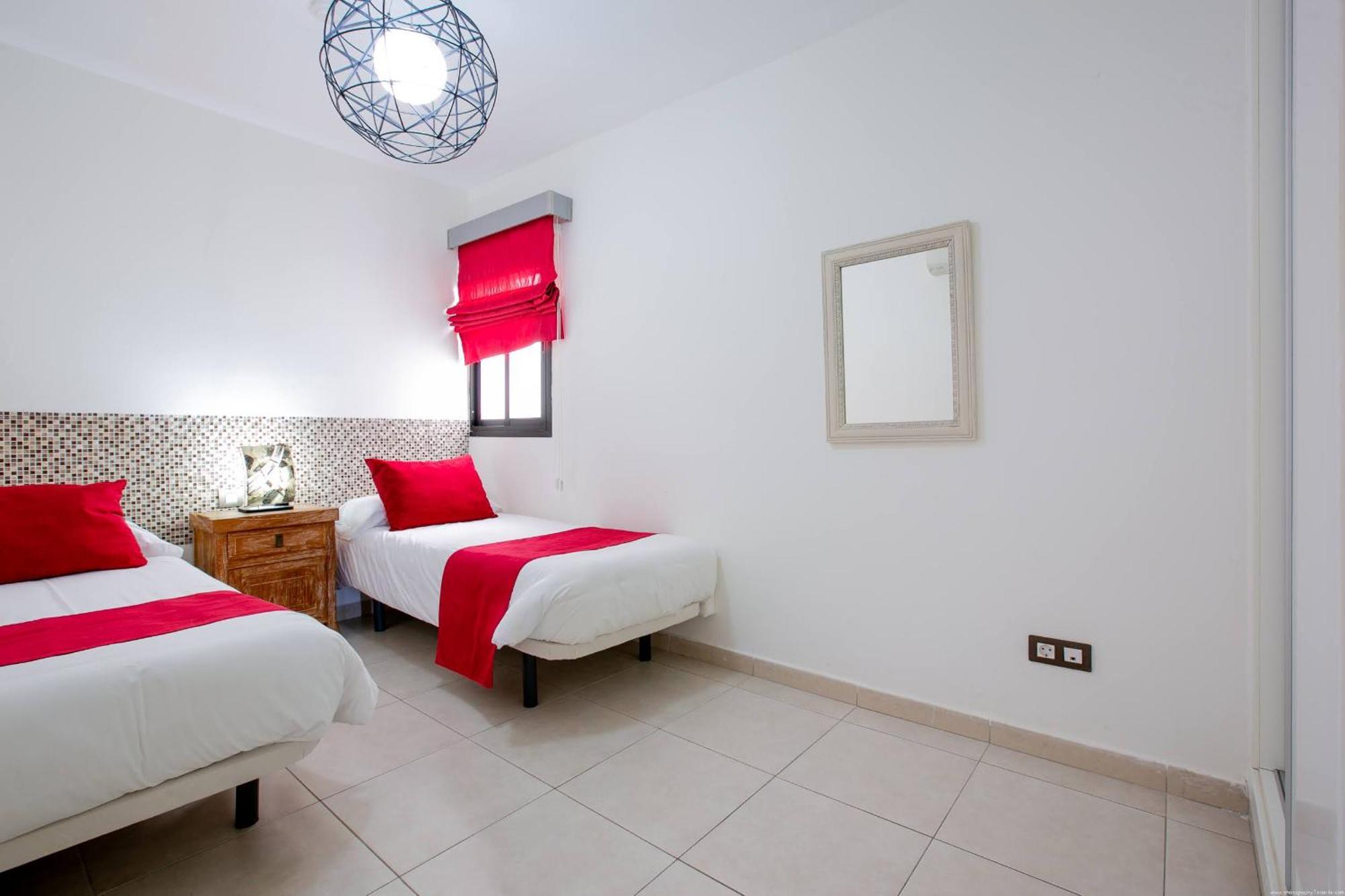 Apartments La Caleta Sunrises Costa Adeje  ภายนอก รูปภาพ
