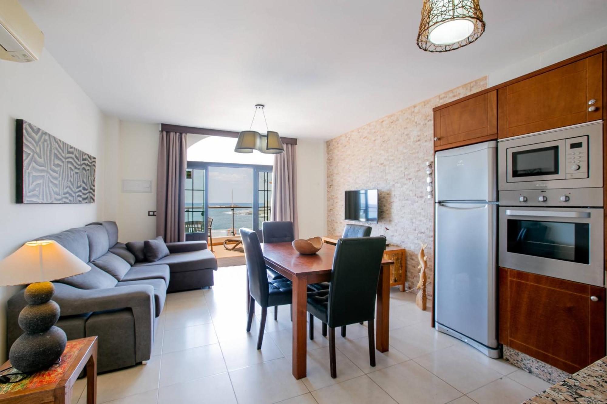 Apartments La Caleta Sunrises Costa Adeje  ภายนอก รูปภาพ