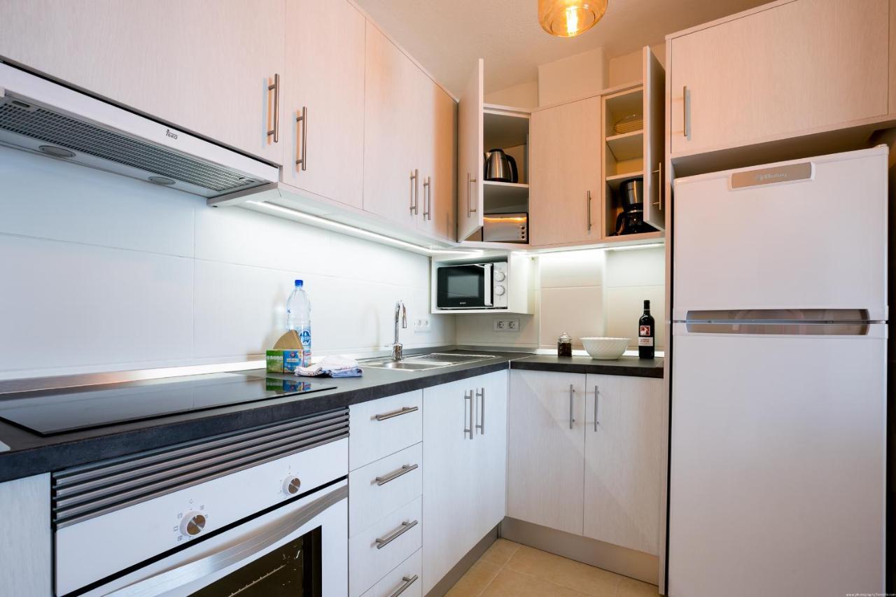 Apartments La Caleta Sunrises Costa Adeje  ภายนอก รูปภาพ